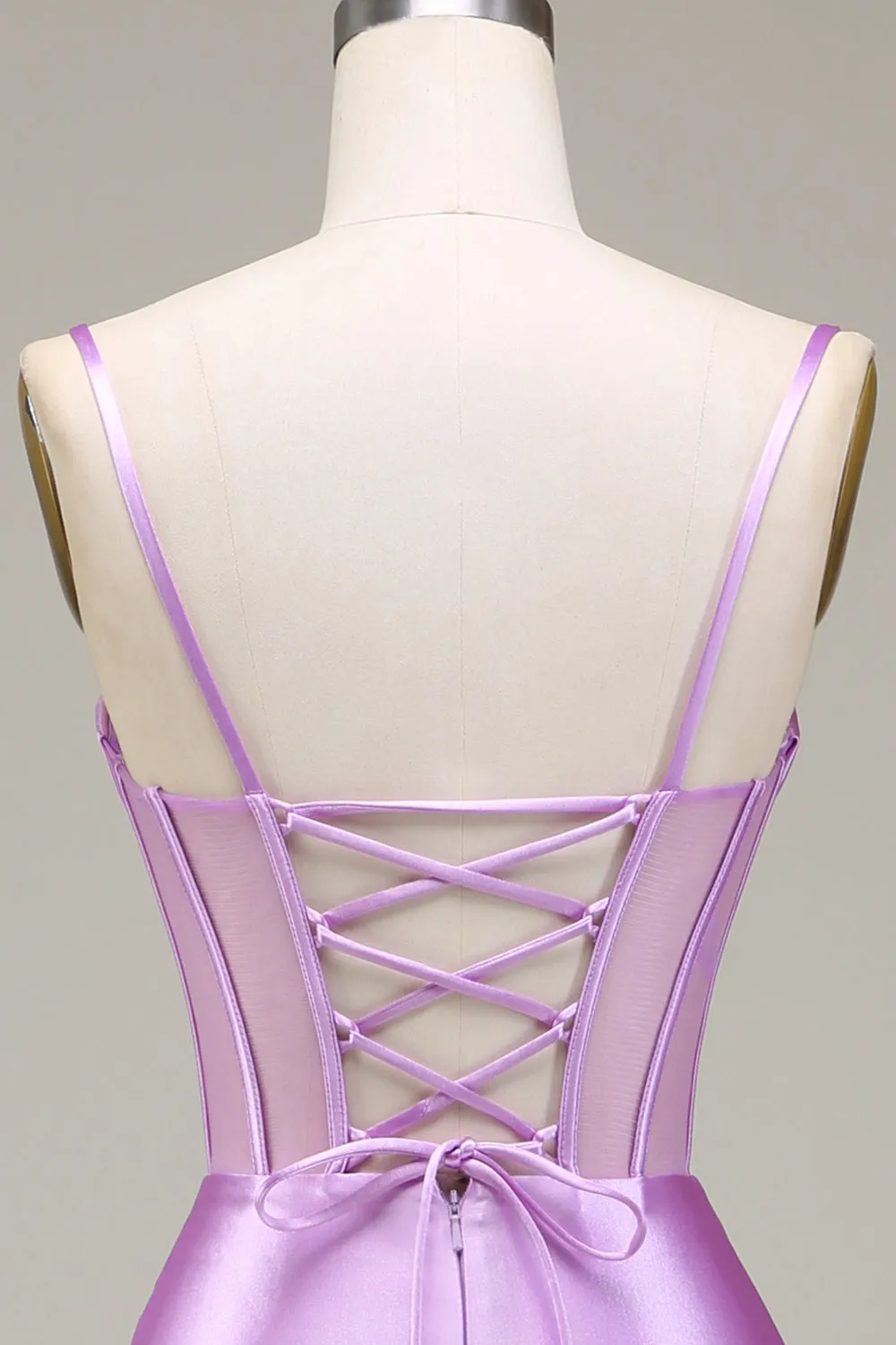 Abito da ballo lilla con spalline in raso con corsetto