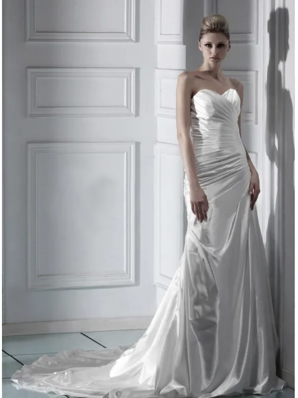 Abito da sposa A-line in raso con drappeggi senza decorazioni