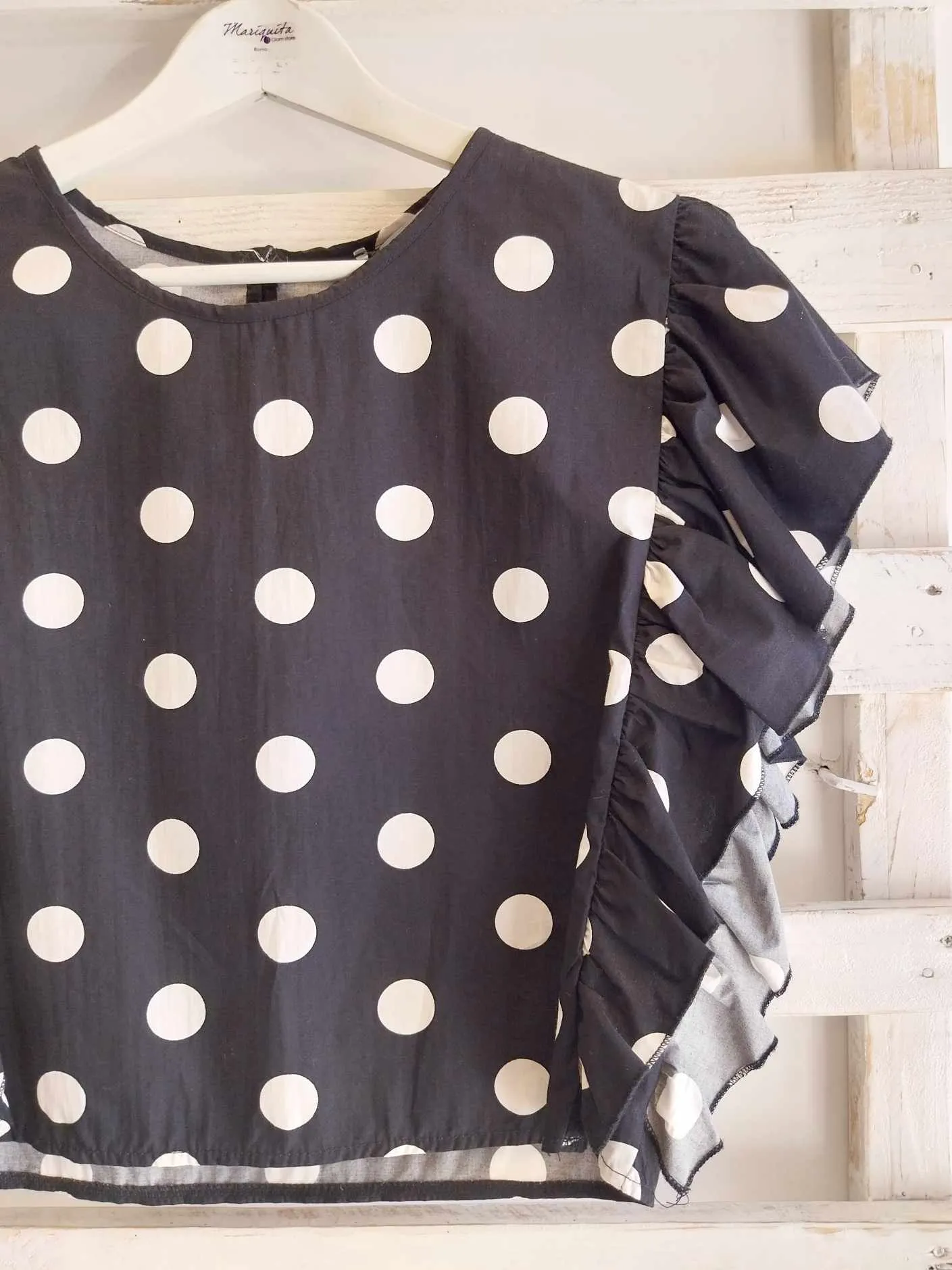 Lea Swann       Top Pois - Nero Pois
