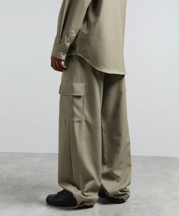 Off-White Cargo kaki con logo OMCF037F23FAB004