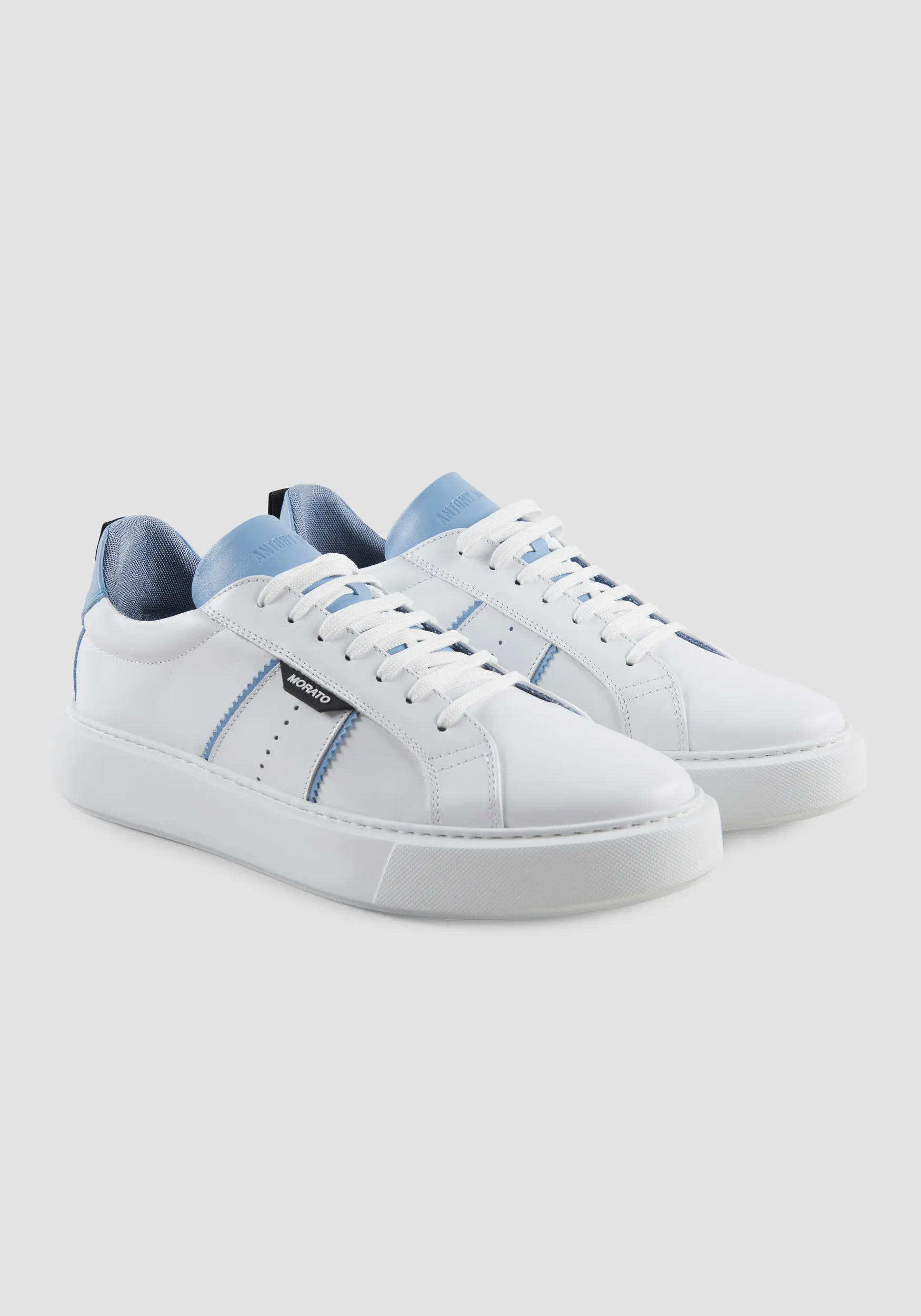 SNEAKER BASSA “BYRON GILL” IN 100% PELLE CON DETTAGLI IN CONTRASTO