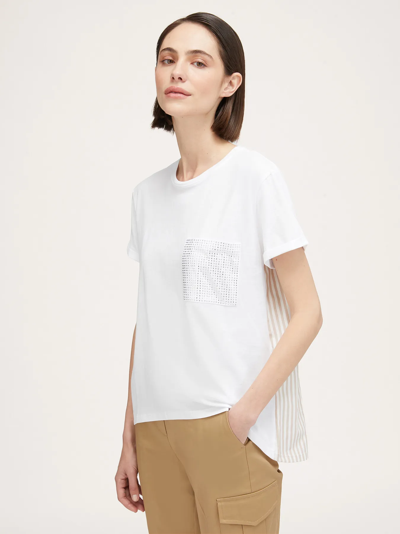 T-shirt bimaterica con tasca strass