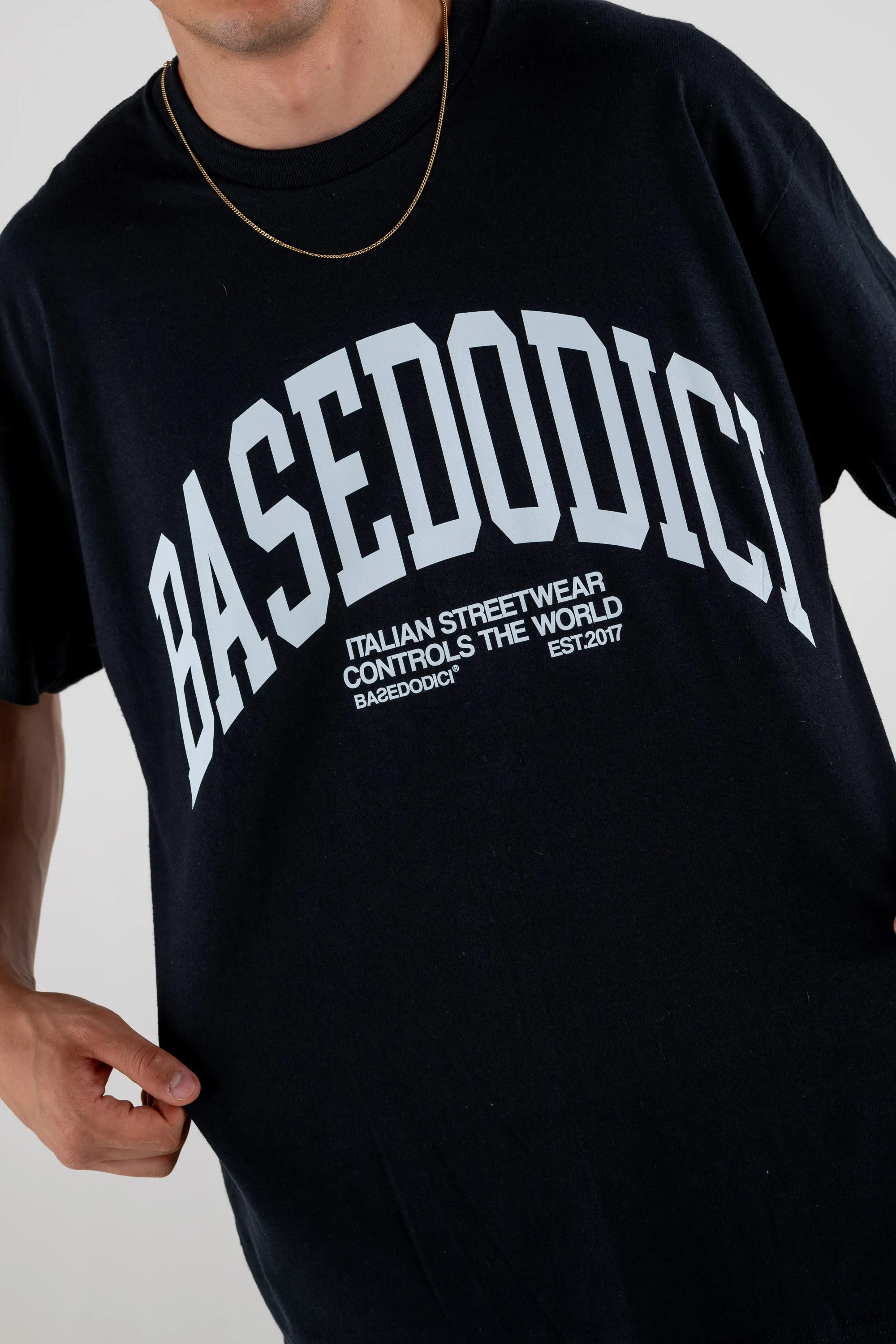 T-Shirt “RESORT” ArcLogo Black